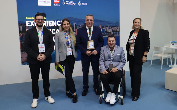 Benidorm presenta en Fitur la próxima guía accesible de experiencias temáticas para disfrutar en la ciudad